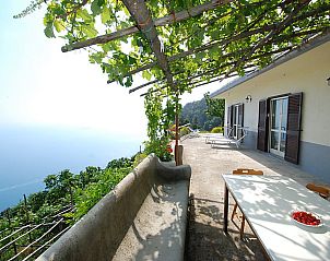 Guest house 0911901 • Holiday property Campania / Naples • Vakantiehuis Dea Afrodite 