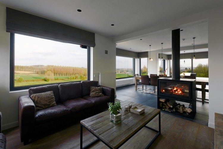 Cozy living room in Mont d'Amis cottage, Ellezelles, with panoramic views.