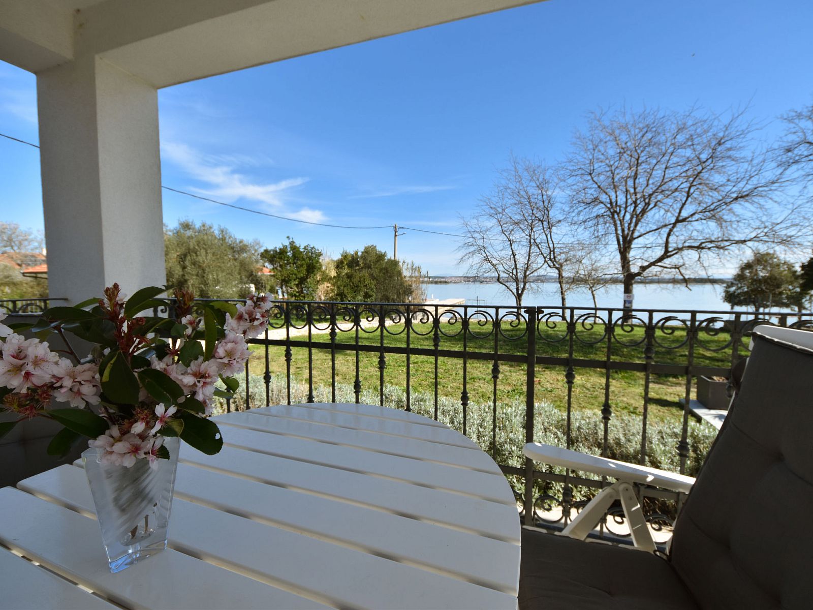 Guest house 10315203 - Holiday property Dalmatia - Vakantiehuis Sea side