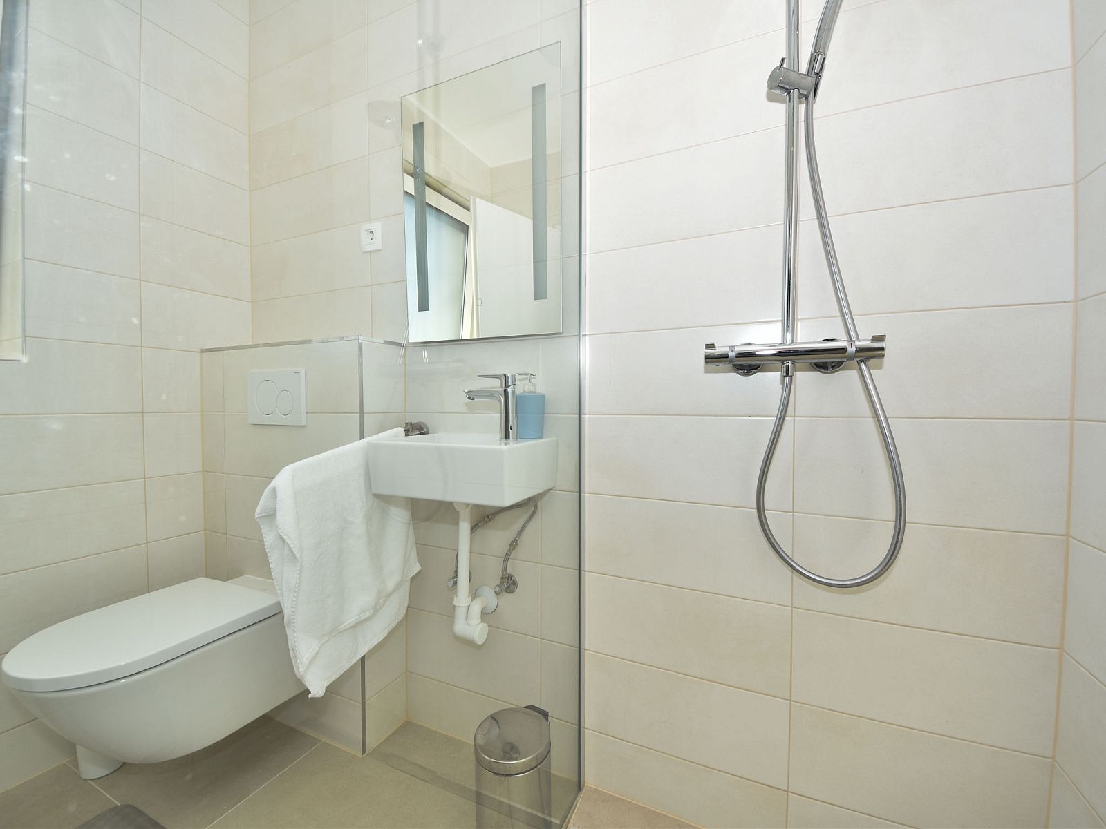 Guest house 10315203 - Holiday property Dalmatia - Vakantiehuis Sea side