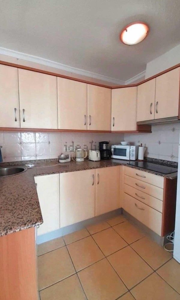 Moderne keuken in Appartement Xenia, Calpe, Costa Blanca met complete voorzieningen.