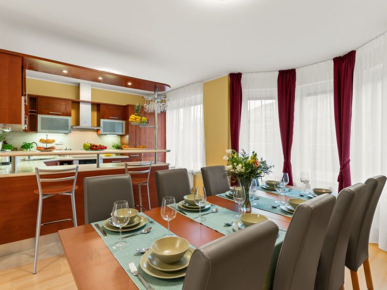 Verblijf 1649802 - Vakantiewoning Praag - Vakantiehuis Garden & Terrace Villa