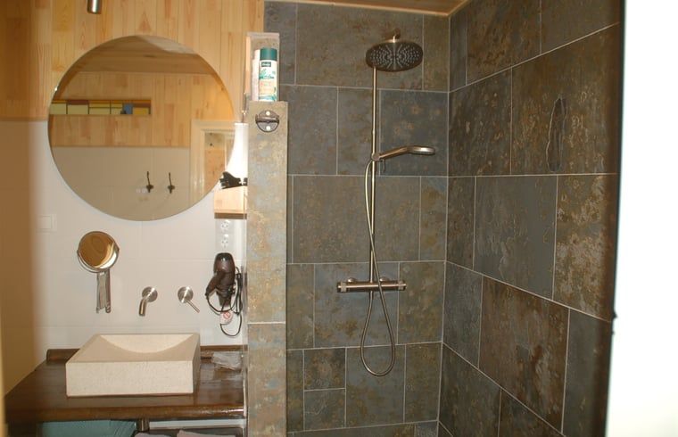 Luxe badkamer in Vakantiehuis in De Steeg, Veluwe, Gelderland.