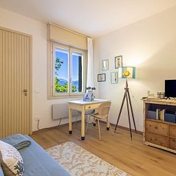 Guest house 08915001 - Apartment Italian Lakes - Appartement Il Gianlupo Azzurro