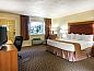 Guest house 10526102 • Apartment Noordwesten • Quality Inn & Suites at Coos Bay  • 4 of 26