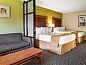 Guest house 10526102 • Apartment Noordwesten • Quality Inn & Suites at Coos Bay  • 10 of 26