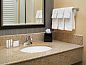 Guest house 1125502 • Apartment Midwesten • Courtyard by Marriott Rockford  • 14 of 26