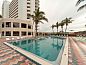 Verblijf 2225413 • Vakantie appartement Florida • Radisson Suite Hotel Oceanfront  • 2 van 26