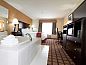 Verblijf 26625501 • Vakantie appartement Midwesten • Best Western Plus Oakbrook Inn  • 5 van 20