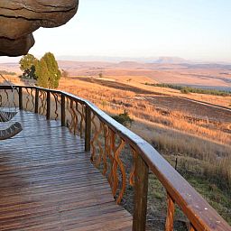 Verblijf 3526601 - Vakantiewoning Kwazoeloe-Natal - Antbear Eco Lodge Drakensberg