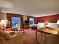 Guest house 5925102 • Apartment New England • Hampton Inn & Suites East Hartford  • 2 of 26
