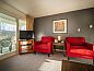 Guest house 6725110 • Apartment New England • Sun & Ski Inn and Suites  • 14 of 26