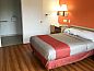 Guest house 7825501 • Apartment Midwesten • Motel 6-Roseville, MN - Minneapolis North  • 2 of 26