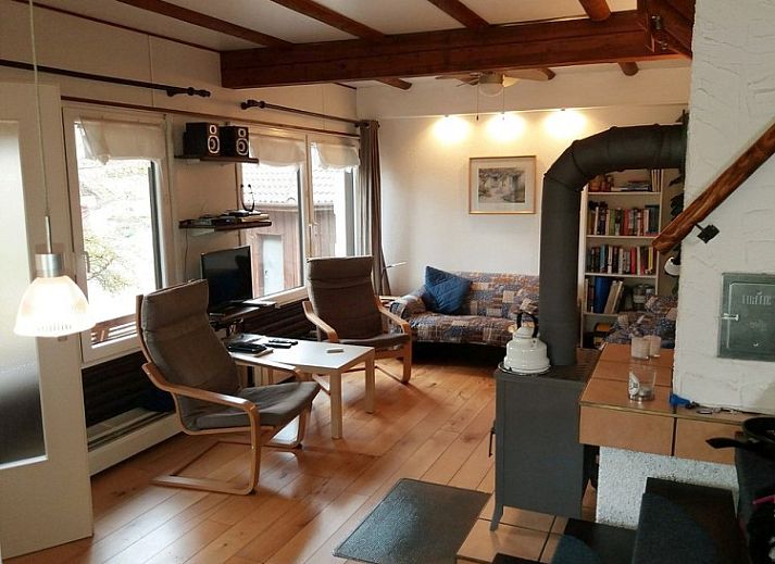 Ekkie's Ecke vakantiehuis in het groene Frankenau, Hessen, omringd door natuur.