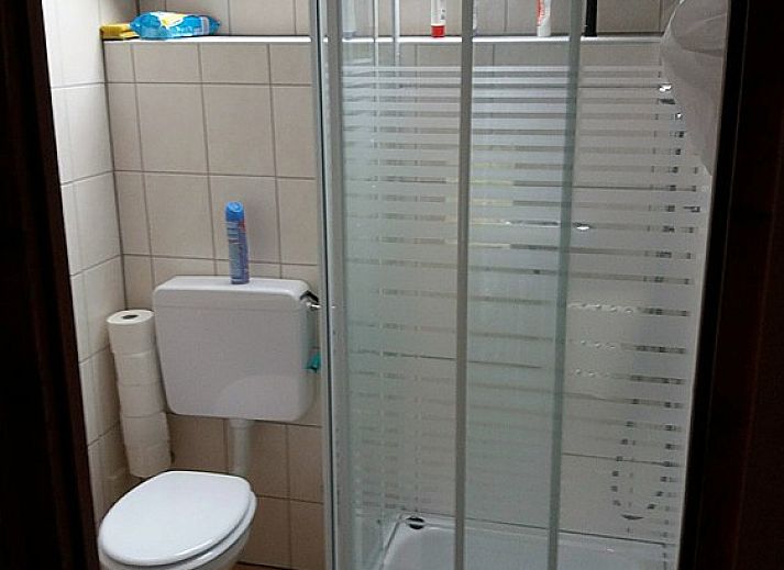 Ekkie's Ecke vakantiehuis in het groene Frankenau, Hessen, omringd door natuur.
