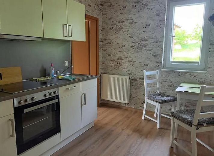 Vakantiehuis in Leinefelde-Worbis, Thuringen met prachtige tuin en groene omgeving.