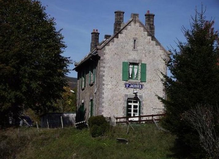 Guest house 0380301 • Holiday property Auvergne • La Gare 