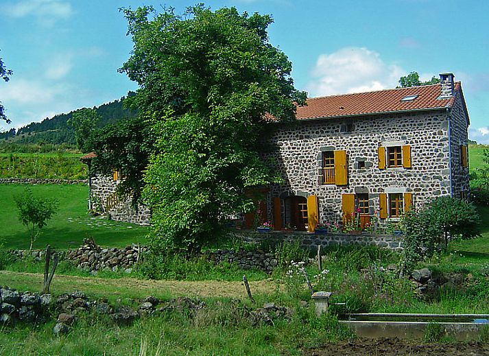 Guest house 03812901 • Holiday property Auvergne • Vakantiehuis ferme 
