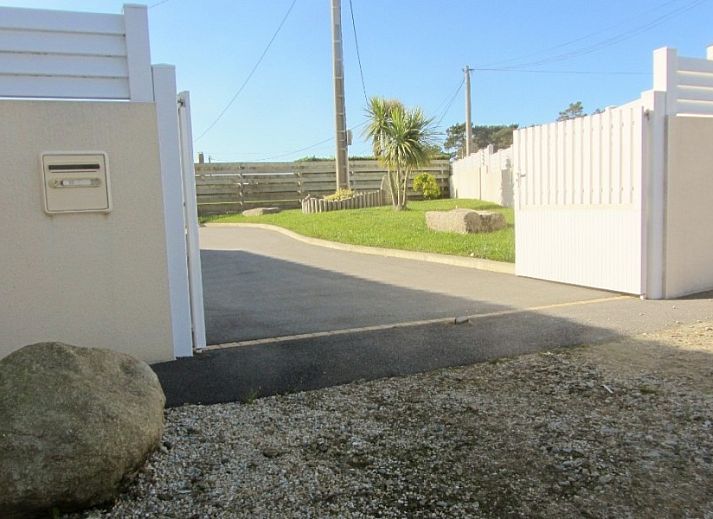 Geniet van het zandstrand bij Hent ar Mor, een vakantiehuis in Landeda, Bretagne, op slechts 100 meter van de zee.