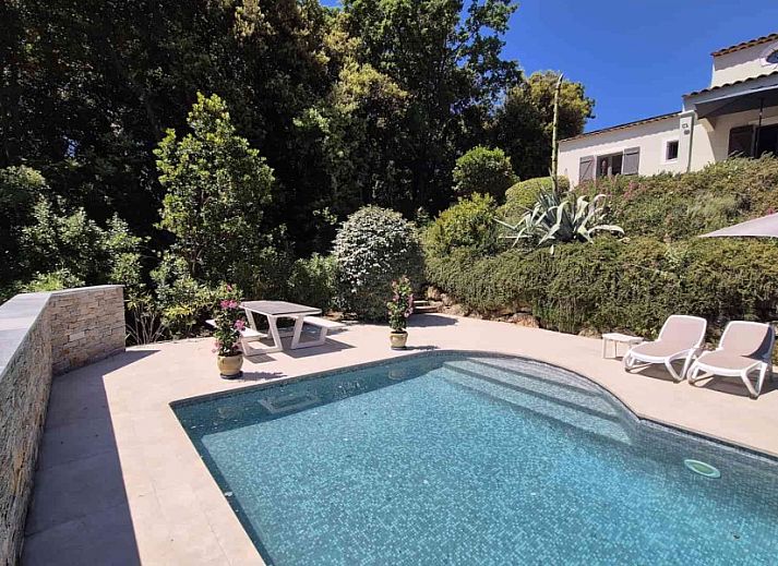 Villa Valbonne in de Provence met privezwembad en groene tuin, ideaal vakantiehuis dicht bij Cannes.