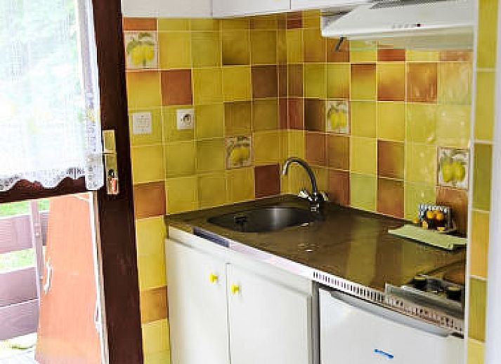 Guest house 04930003 - Apartment Midi / pyrenees - Appartement Les Marmottes