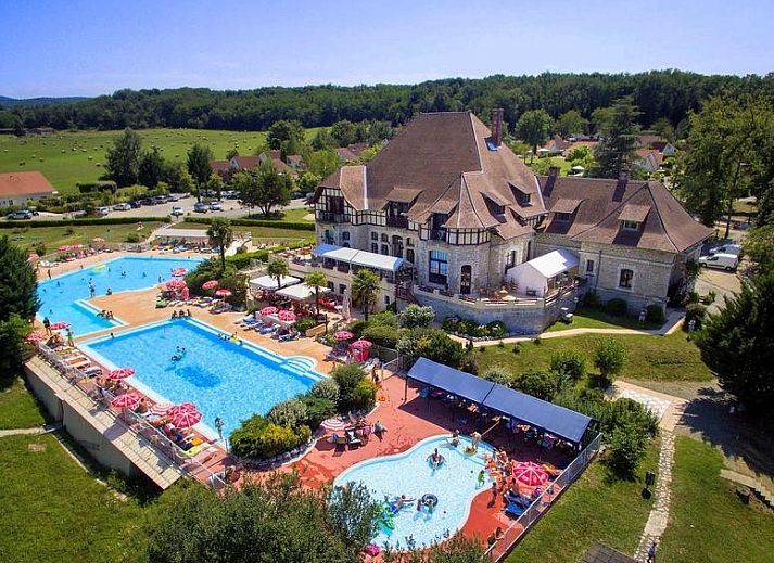 Gezellige woonkamer in Cazaleres villa 55 + AIRCO, vakantiehuis in Daumazan-sur-Arize, Midi-Pyrenees, Frankrijk.