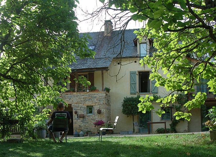 Guest house 0493903 • Holiday property Midi / pyrenees • Vakantiehuis in Parisot 