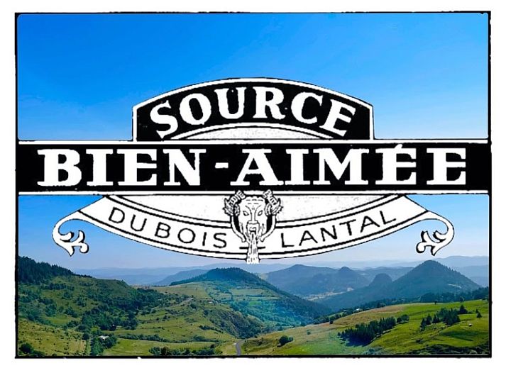 Geniet van de serene omgeving van Source bien-aimee, een vakantiehuis met zwembad in Chaneac, Rhone-Alpes, Frankrijk.