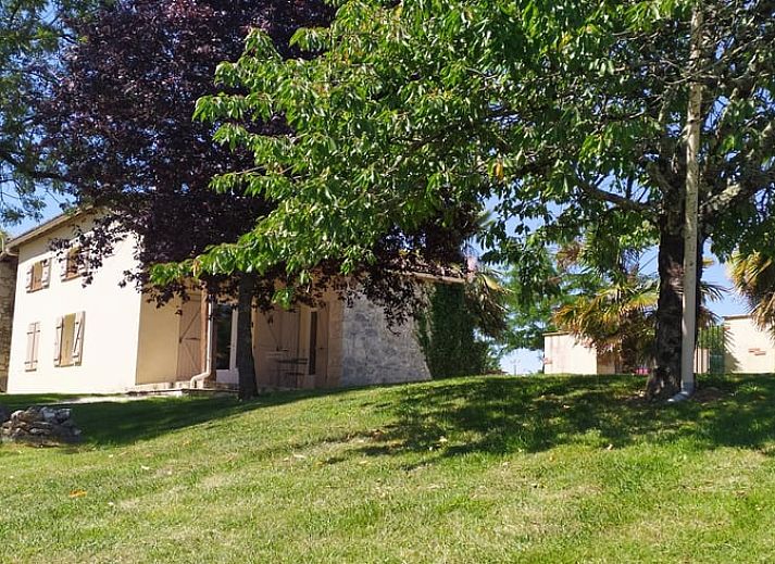 Vakantiehuis in Monflanquin met zwembad en terras in zonnig Aquitaine, Frankrijk.