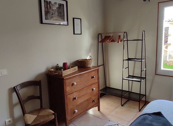 Vakantiehuis in Monflanquin omringd door weelderige bomen, gelegen in het schilderachtige Aquitaine, Frankrijk.