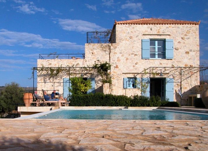 Vakantiehuis De 5 Seizoenen in Gavalochori, Kreta biedt een prachtig uitzicht op de natuur en de zee.