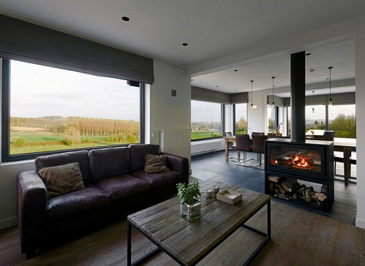 Mont d'Amis vacation home in Ellezelles, Belgium with green surroundings and modern architecture.