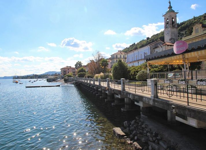 Guest house 08915001 - Apartment Italian Lakes - Appartement Il Gianlupo Azzurro