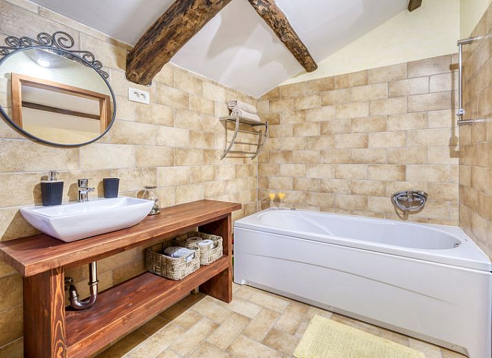Verblijf 10114701 - Vakantiewoning Istrie - Vakantiehuis Kapitani