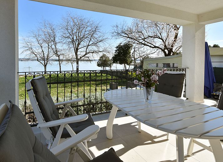 Guest house 10315203 - Holiday property Dalmatia - Vakantiehuis Sea side