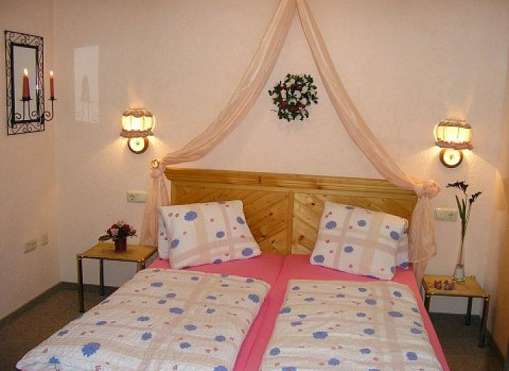Geniet van een winterverblijf bij Appartements die Goldgrube, een charmant appartement in het besneeuwde Rauris, Salzburg, Oostenrijk.