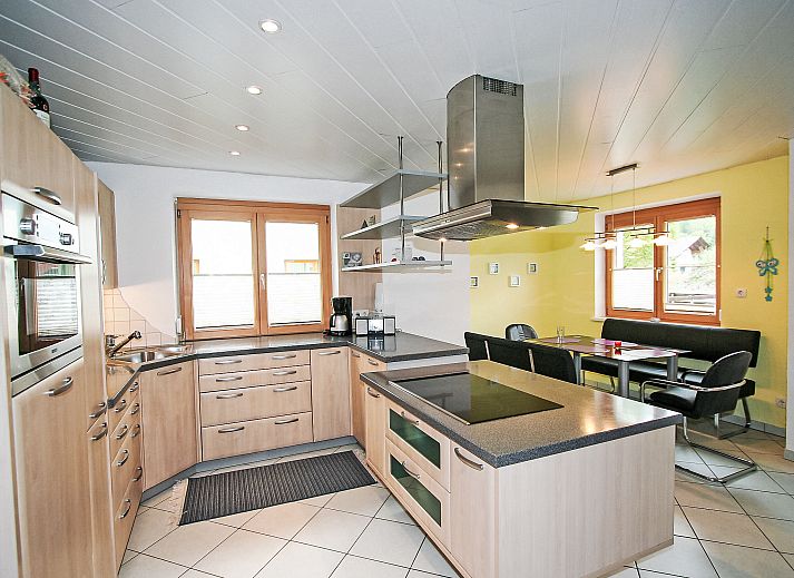 Guest house 11624701 - Holiday property Tyrol - Vakantiehuis Heidi