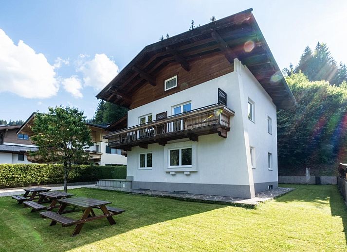 Guest house 1162937 • Chalet Tyrol • Chalet zum Hartkaiserlift 