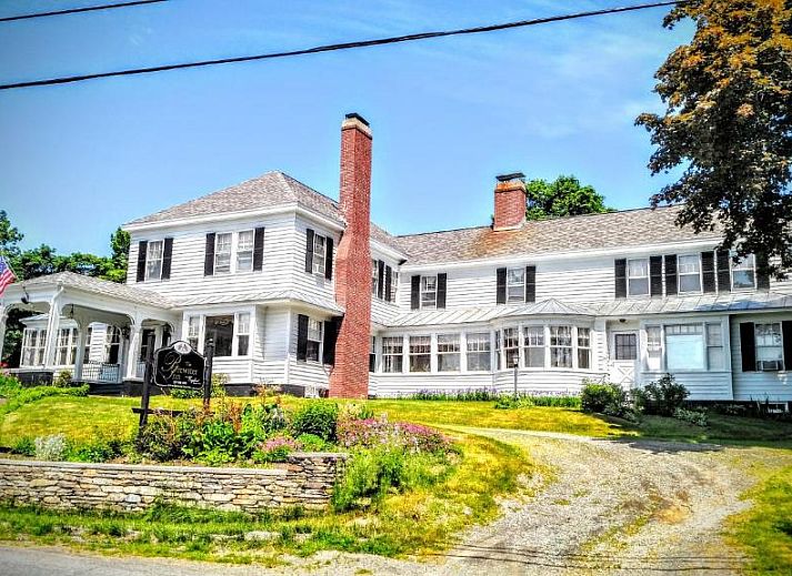 Guest house 12625101 • Apartment New England • The Brewster Inn 