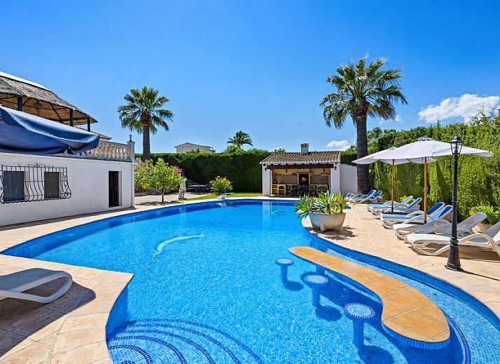 Villa WIna vakantiehuis met zwembad in de zonnige omgeving van Javea, Costa Blanca, Spanje.
