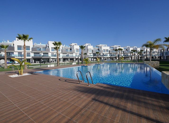 Ontspan in de luxe spa van Casa Georgio, een vakantieappartement in Guardamar del Segura, Costa Blanca, Spanje.