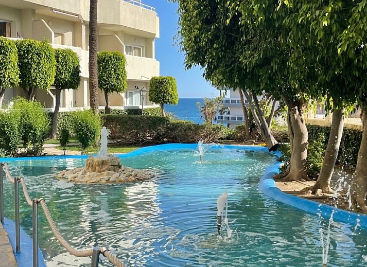 Geniet van het uitzicht op de Middellandse Zee vanaf Benal Beach Appartement in Benalmadena Costa, Costa del Sol, Spanje.