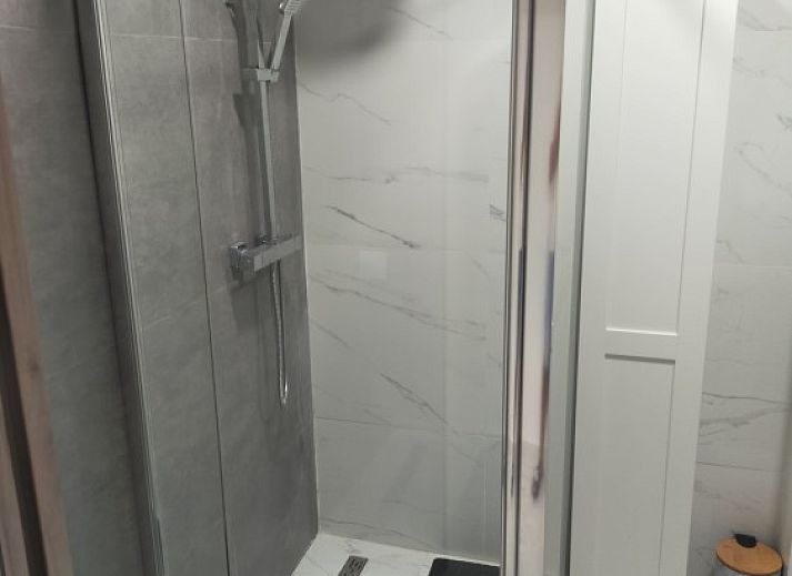 Moderne 3 slaapkamer Salou appartement, lichte woonkamer met comfortabele zithoek, Costa Dorada, Spanje.