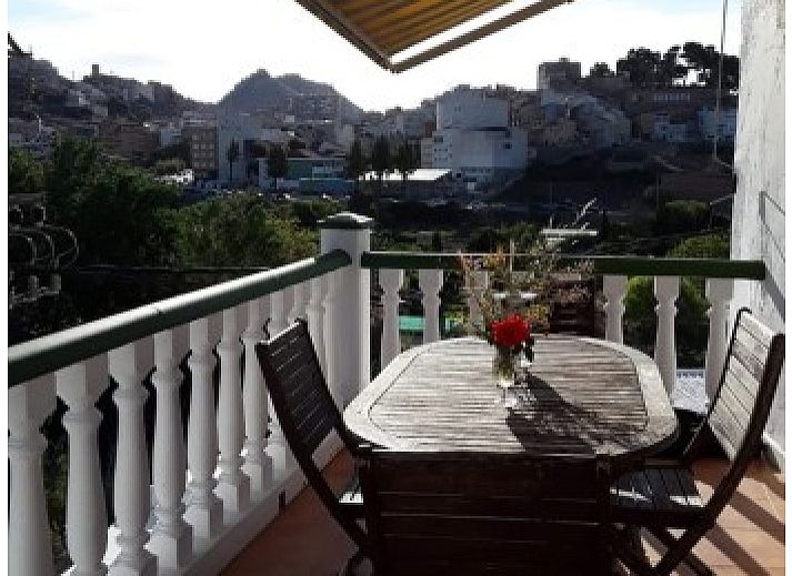 Casa rural vakantiehuis in Blanca, Murcia biedt een prachtig uitzicht vanaf het terras met mediterrane charme.