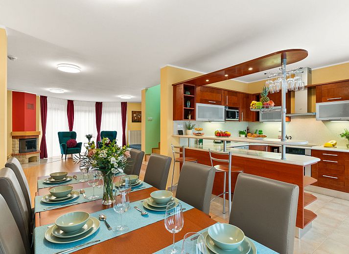 Verblijf 1649802 - Vakantiewoning Praag - Vakantiehuis Garden & Terrace Villa