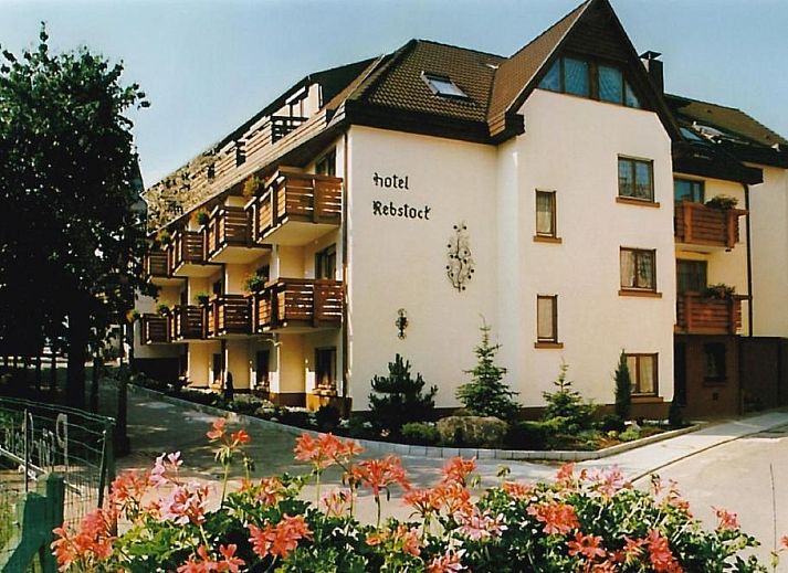 Verblijf 18403102 • Vakantiewoning Zwarte Woud • Hotel Rebstock