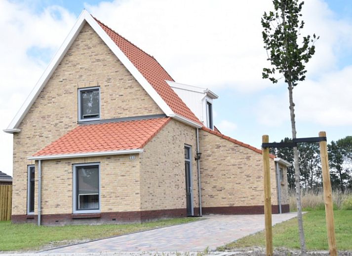 Guest house 268802 • Bungalow Het Friese platteland • Waterdorp Burdaard 