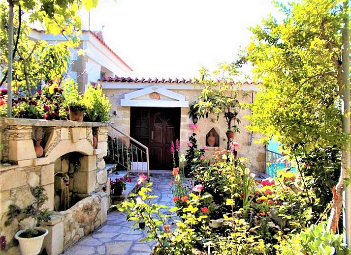 Guest house 3101301 • Holiday property Paphos • Rose Garden Villa Peristerona 