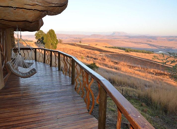 Verblijf 3526601 - Vakantiewoning Kwazoeloe-Natal - Antbear Eco Lodge Drakensberg