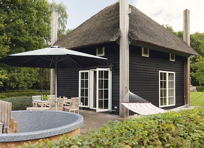 Guest house 523501 • Special overnight stays Twente • De Klaproos met Hottub 